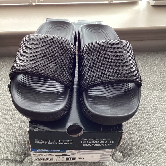 Skechers Women's Hyper Slide - Radiant Slide Sandals, size 8 - Picture 12 of 15